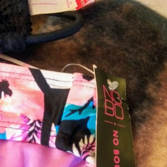 Jrs 2 Piece Bathing suit - Picture 5 of 5